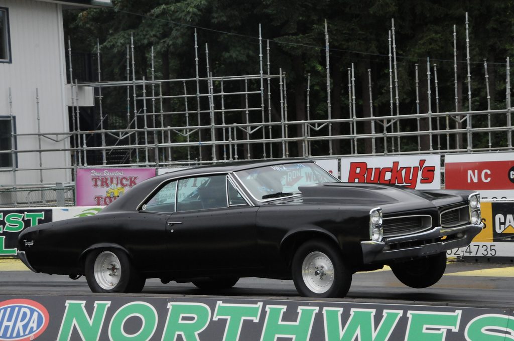 Torri Young getting after it this past Sunday at the Nostalgia Race in Hot Rod II in her '66 Tempest - Jim Doyle photo