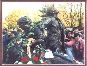 Women's Memorial.Gif